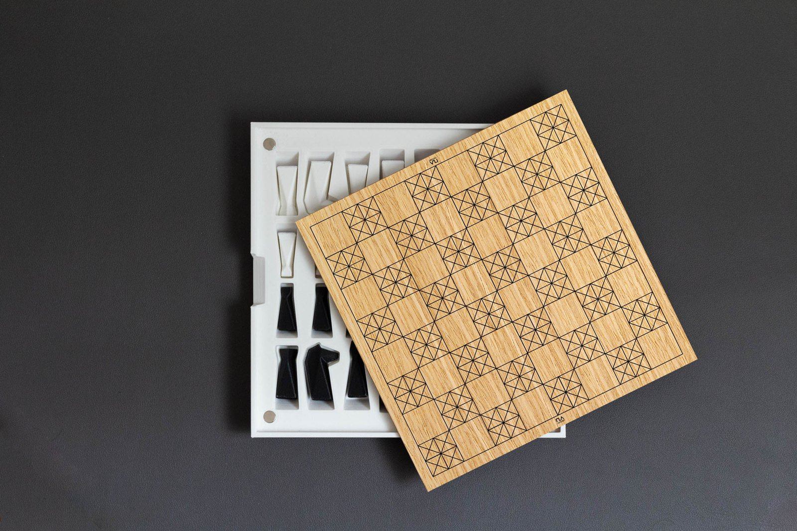 Personalized Magnetic Travel Chess Set, Modern Chess Set, Minimalist Unique Chess Set with Board, Birthday Gift, 3D Printed Chess Pieces