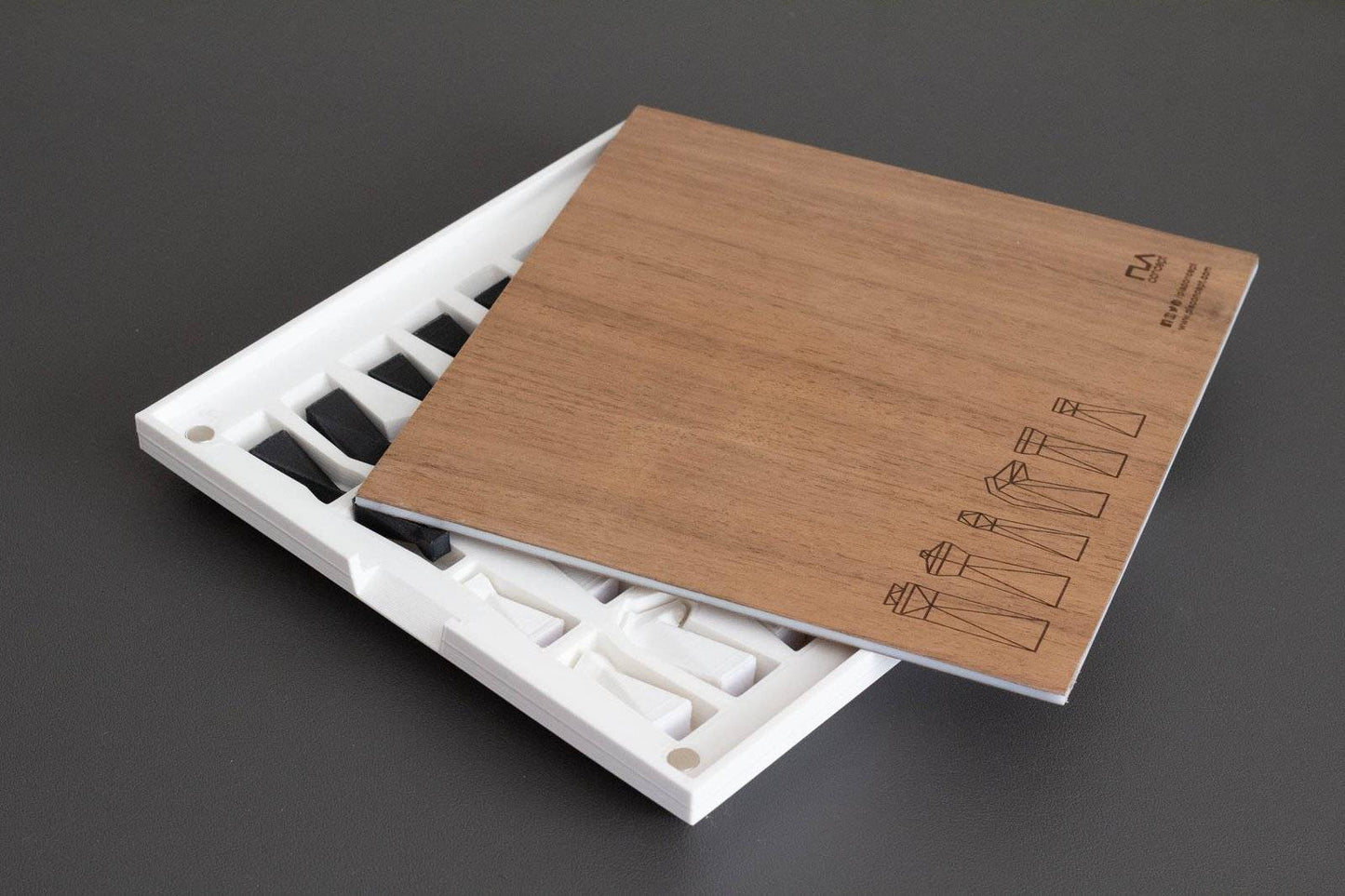 Personalized Magnetic Travel Chess Set, Modern Chess Set, Minimalist Unique Chess Set with Board, Birthday Gift, 3D Printed Chess Pieces