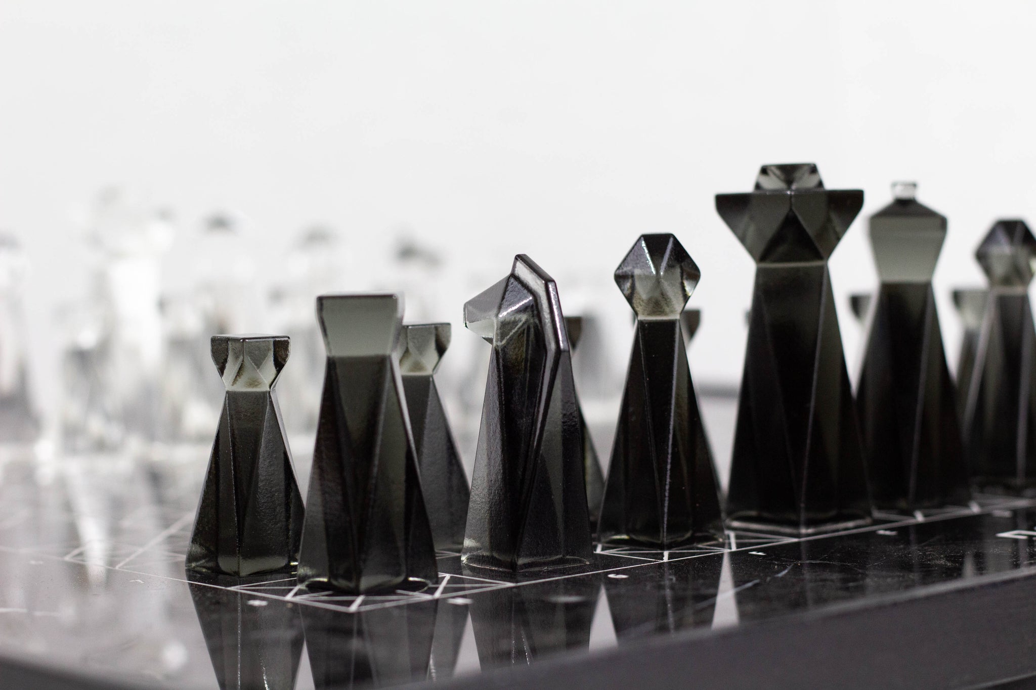 Luxury Chess Set - Modern Geometric Ultra Clear Resin Chess Set – PLA ...