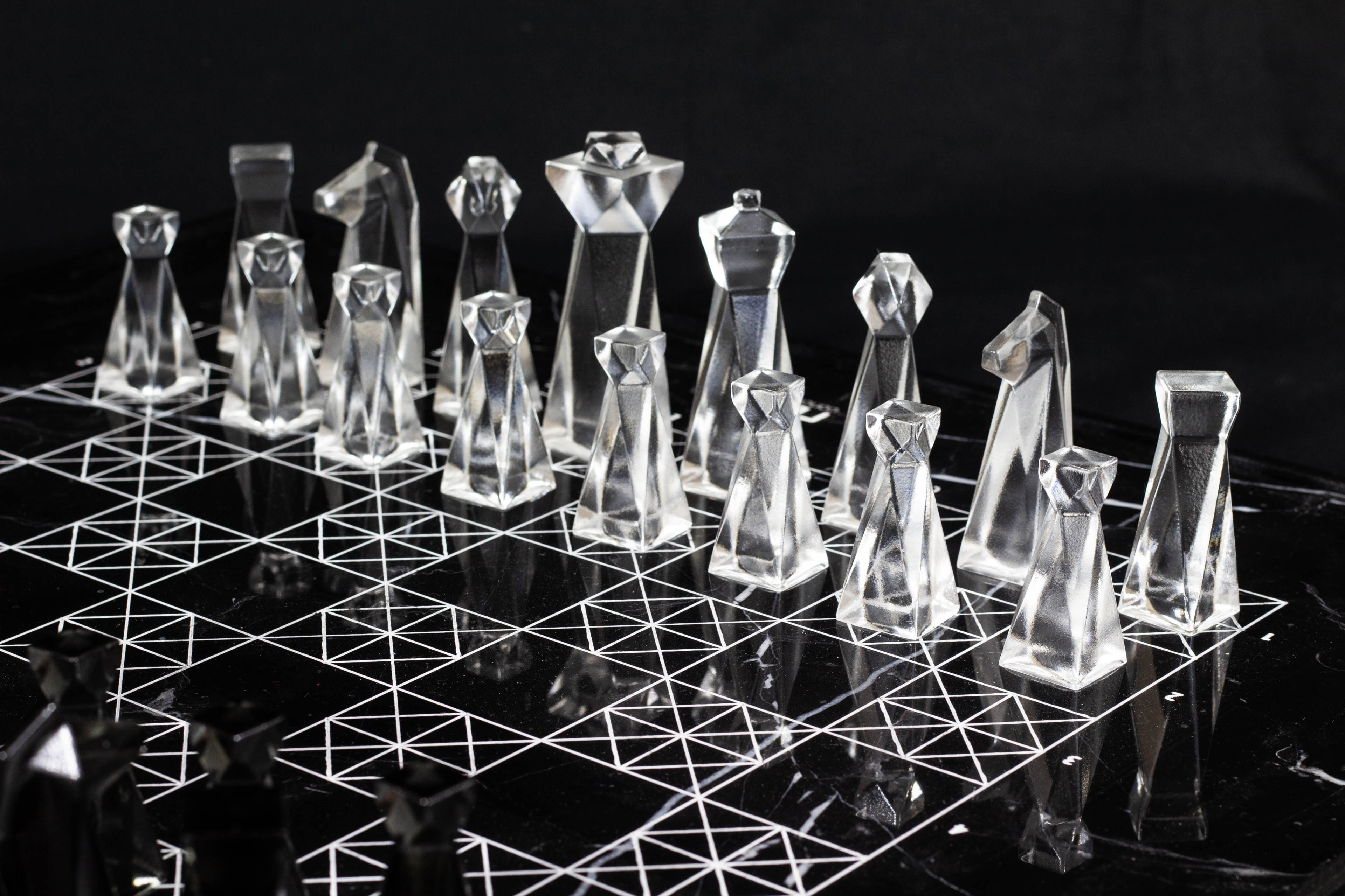 Luxury Chess Set - Modern Geometric Ultra Clear Resin Chess Set – PLA ...