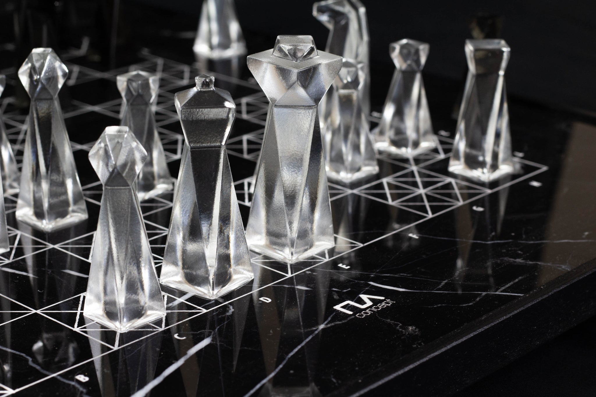 Luxury Chess Set - Modern Geometric Ultra Clear Resin Chess Set – PLA ...